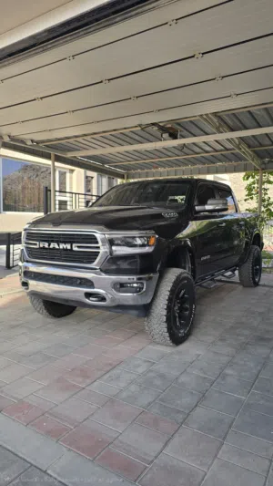 dodge ram laramie 1500- 2019