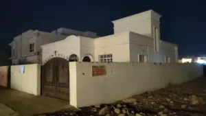 عاجل للبيع بيت ف العامرات منطقه 6