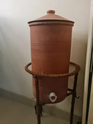 زير فخار نظيف