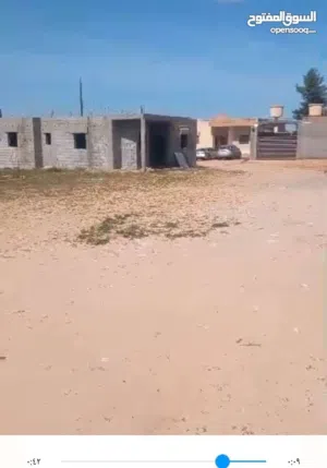 ارض للبيع  ربع  هكتار تعاله وشوف بعدين السعر   ومكانه ربي يبارك