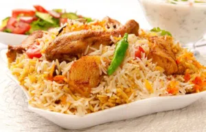 برياني دجاج و لحم و عيش أبيض مع دجاج و عيش بلاؤ