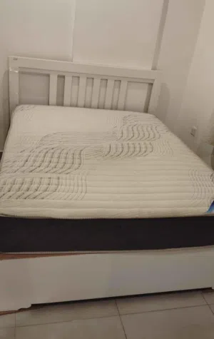 Bed frame and mattress