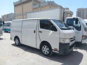 Used Toyota hiace 2016 for sale in Jleeb al shuyoukh (abbasiya) contact for more details