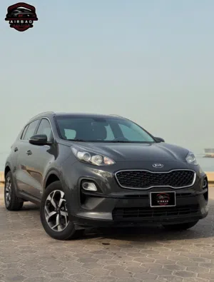 للبيع كيا سبورتاج موديل 2021 ماكينه 2400cc
