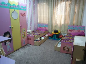 غرفة نوم صبايا بحالة جيدة اقرأ الوصف