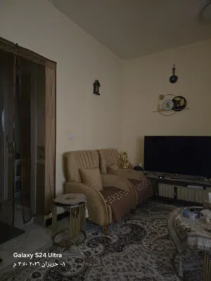 شقه طابق اول مجمع الامل السكني رقم 1