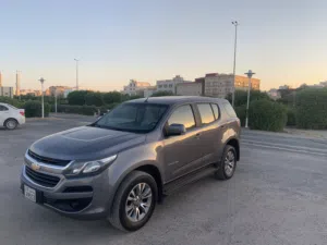 بليزر 2019 دبل قير شرط الفحص قير ماكنيه شاصي عداد 121. 7 راكب