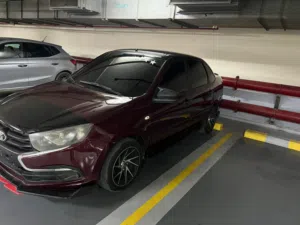 Lada . Granta . 2021 . Used4