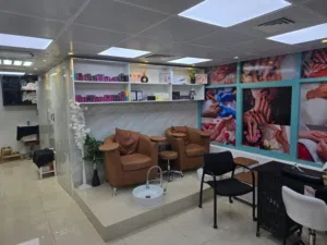 Established Ladies Beauty Salon for Sale
