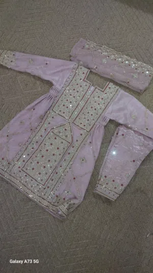 ملابس بلوشيه مستعمله مره واحده فقط