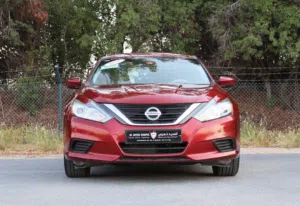 NISSAN ALTIMA 2018 - GCC -In excellent condition - Engine 2.5L -KM 123000 - PRICE 27000 AED - خليجى
