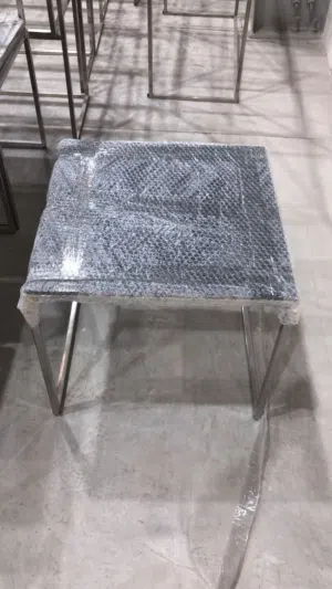 اثاث خشب السنديان