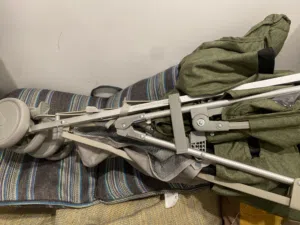 للبيع عربانه أطفال (Stroller) نظيفة جدا كالجديده