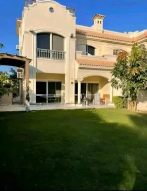 275 m2 5 Bedrooms Townhouse for Sale in Cairo Fifth Settlement