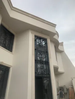 عمل واجهات فوم تركي في جميع العراق، لدينا كوادر لبخ وطلس ومعجون داخلي وبورك وجص سقوف وجبسن بورد