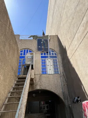 دار للبيع في شارع فلسطين شارع كنيسة مريم العذراء ( شارع تجاري )