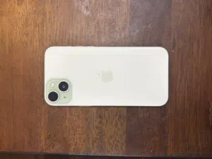 Apple iPhone 15 Plus 128 GB in Muscat