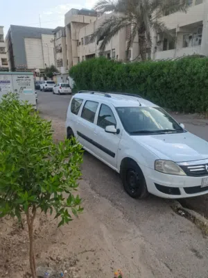 رينو لوكان 7 راكب
