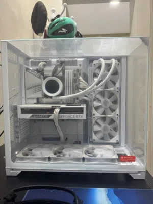 سيت اب باللون الابيض