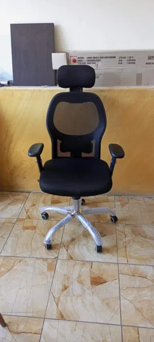 كرسي مدير شبك طبي