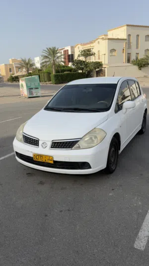 للبيع نيسان تيدا خليجي