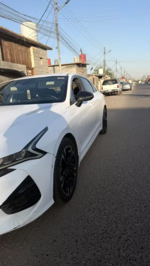 Used Kia K5 in Basra