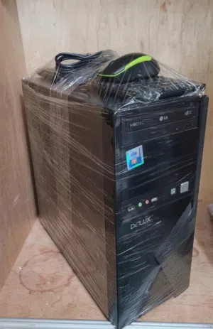 كمبيوتر مكتبي شبه الجديد...نضيف جدآ بسعر هوووس.