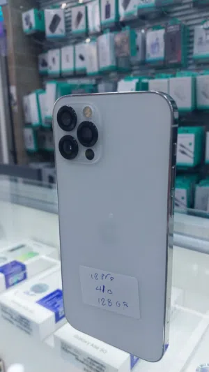 IPhone 12 pro  ايفون   (128) GB battery    (جميع القطع اصليه غير مفتوح ولا مج
