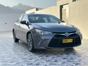 Used Toyota Camry in Al Dakhiliya