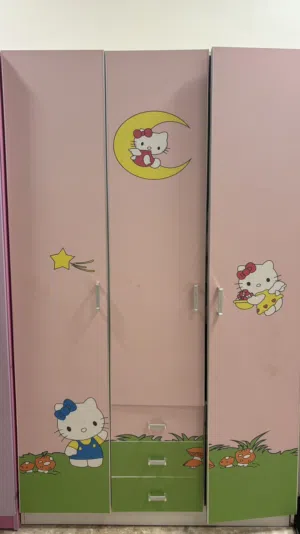 دولاب ملابس ( كبات ) للبيع نظيف