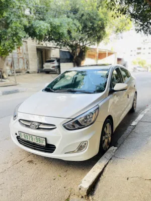 هونداي اكسنت 2018 فللل مسكر مع فتحة مطوور 1600 بنزين اربعة غياااار سحب شركة اصل كوري  افضل حبة