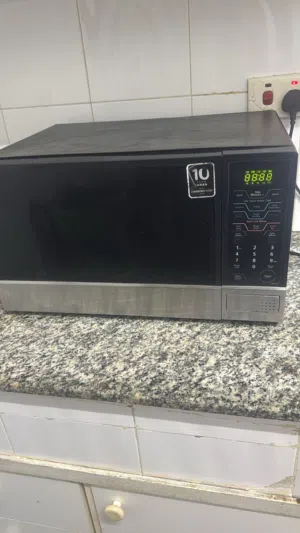 Samsung 25 - 29 Liters Microwave in Muscat