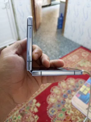 جهاز سامسونك Z فليب 4