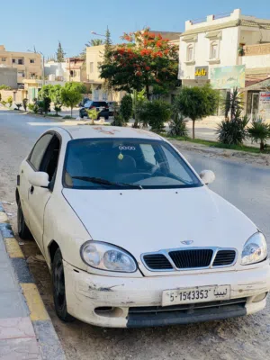 داو لانوس.