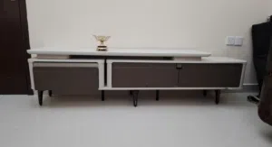 طاولة تلفزيون مودرن بتصميم تركي أنيق Elegant Modern TV Unit - Sleek Design