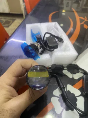 عدسات عالي ناصي H4 لون ابيض