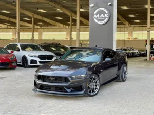 GT / 5.0 V8 / DARK HORSE KIT / REMOT START / REMOT RAVE MATCH / LOW MILEAGE / SUPER CLEAN
