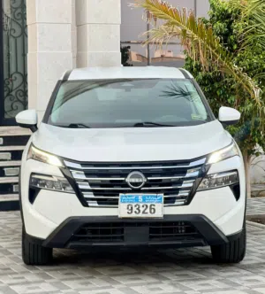 نيسان روج SV