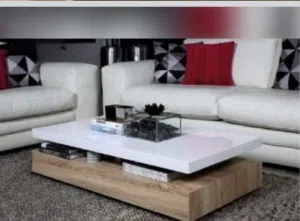 طاولة وسط لون ابيض للبيع