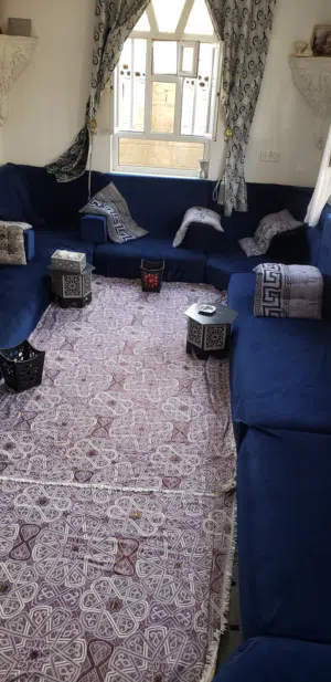 مجلس مغربي مستخدم جديد ب 350000