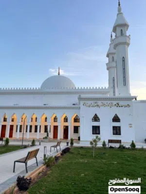 فيلا للبيع في ابوسليم فيلات الخليج مساحت الأرض 300مساحه البناء 450 صيانه حديته وجاهزه للسكن
