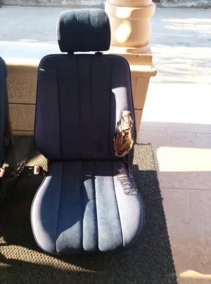 كراسي سيارة مرسيدس قرش ونص
