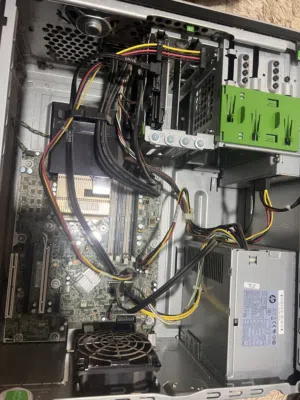 كمبيوتر للبيع جهاز من نوع hp جهاز ربي يبارك