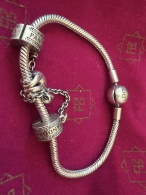 سوار pandora فضة