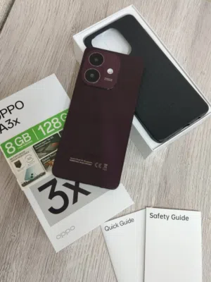 هاتف للبيع مستعمل ممتاز oppo a3x باللون الخمري المائل للتوتي مع الكرتونه والشاحن الاصلي وكفر