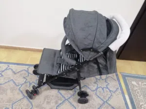 عربه أطفال شبه جديده استعمال قليل جدا. السعر 10 ريال..