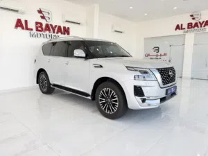 نيسان باترول بلاتينيوم ثمانية سلندر فضي / احمر خليجي المسعود 2023
