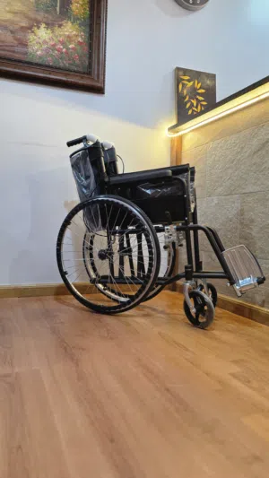 كرسي متحرك بجودة عالية وقابل للطي  جديد  (wheelchair )