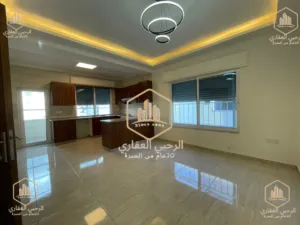 شقة / للايجار / ارضية مدخل خاص / 3نوم / سوبر ديلوكس / الجاردنز