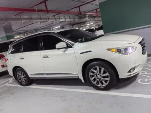 7 seater suv, pristine condition, buy and drive condition